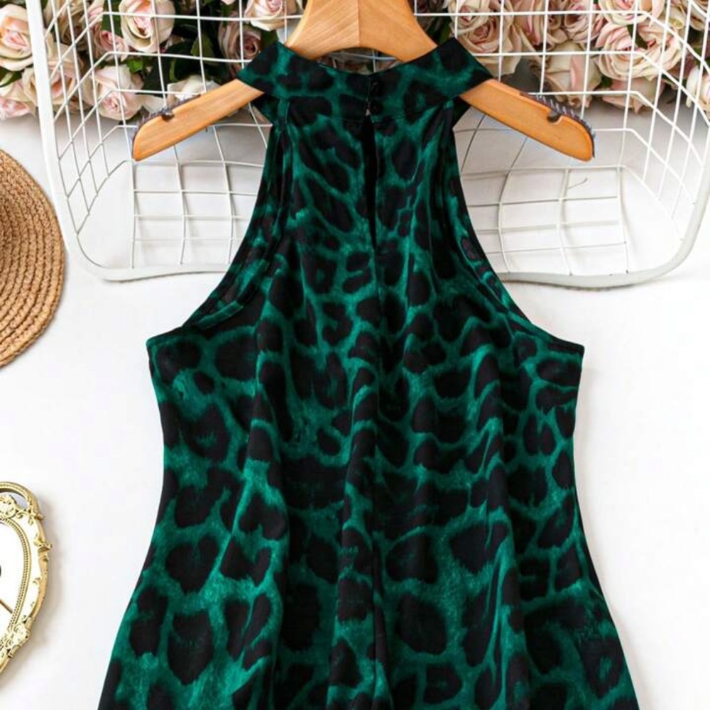 Green Leopard Print Women's Top - Picture 5 of 9